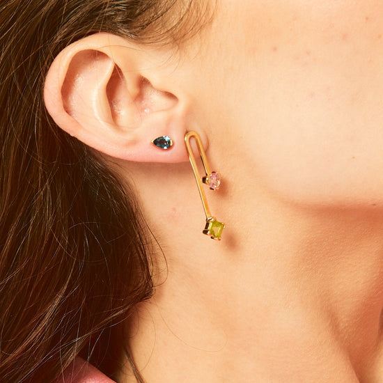 On My Way To Wonderland Earrings - LÚDERE