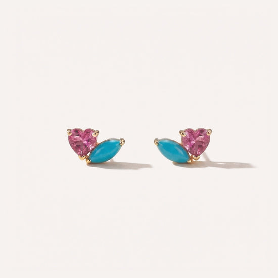 A Little Love Stud Earrings - LÚDERE