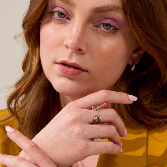 Main Character Ring - LÚDERE