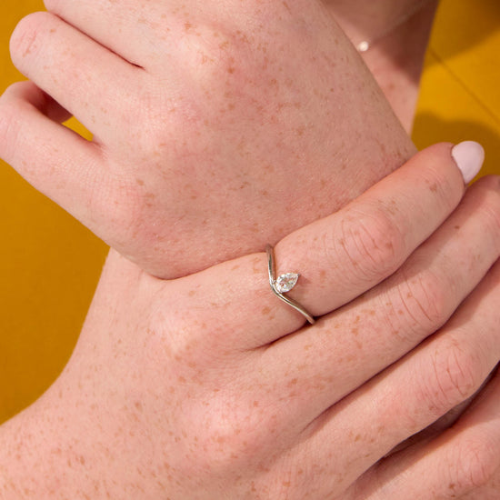 Stay A While Ring - LÚDERE