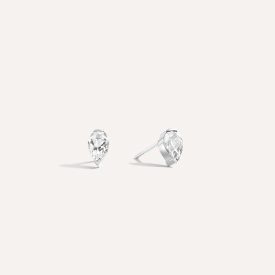 Dilly Dallying Pear Stud Earrings - LÚDERE