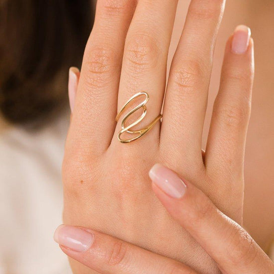 Something In The Way She Moves Ring - LÚDERE Jewelry
