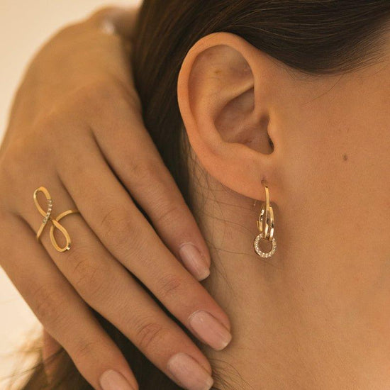 Take My Hand, We’ll Run Forever Ring - LÚDERE Jewelry